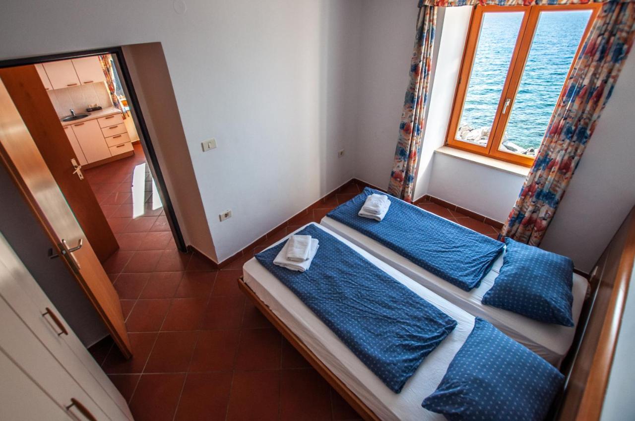 Apartments Punta Piran Bagian luar foto