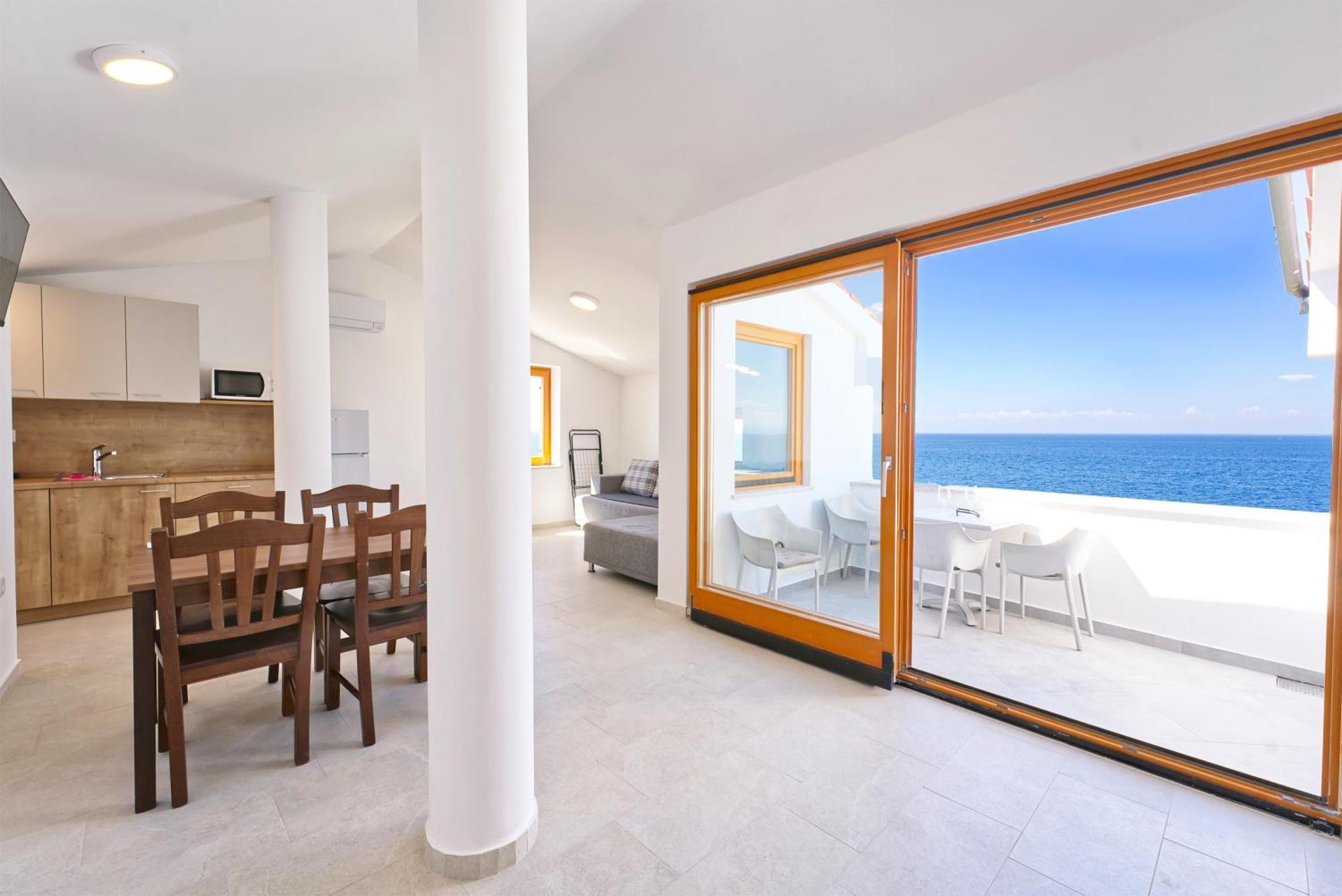 Apartments Punta Piran Bagian luar foto